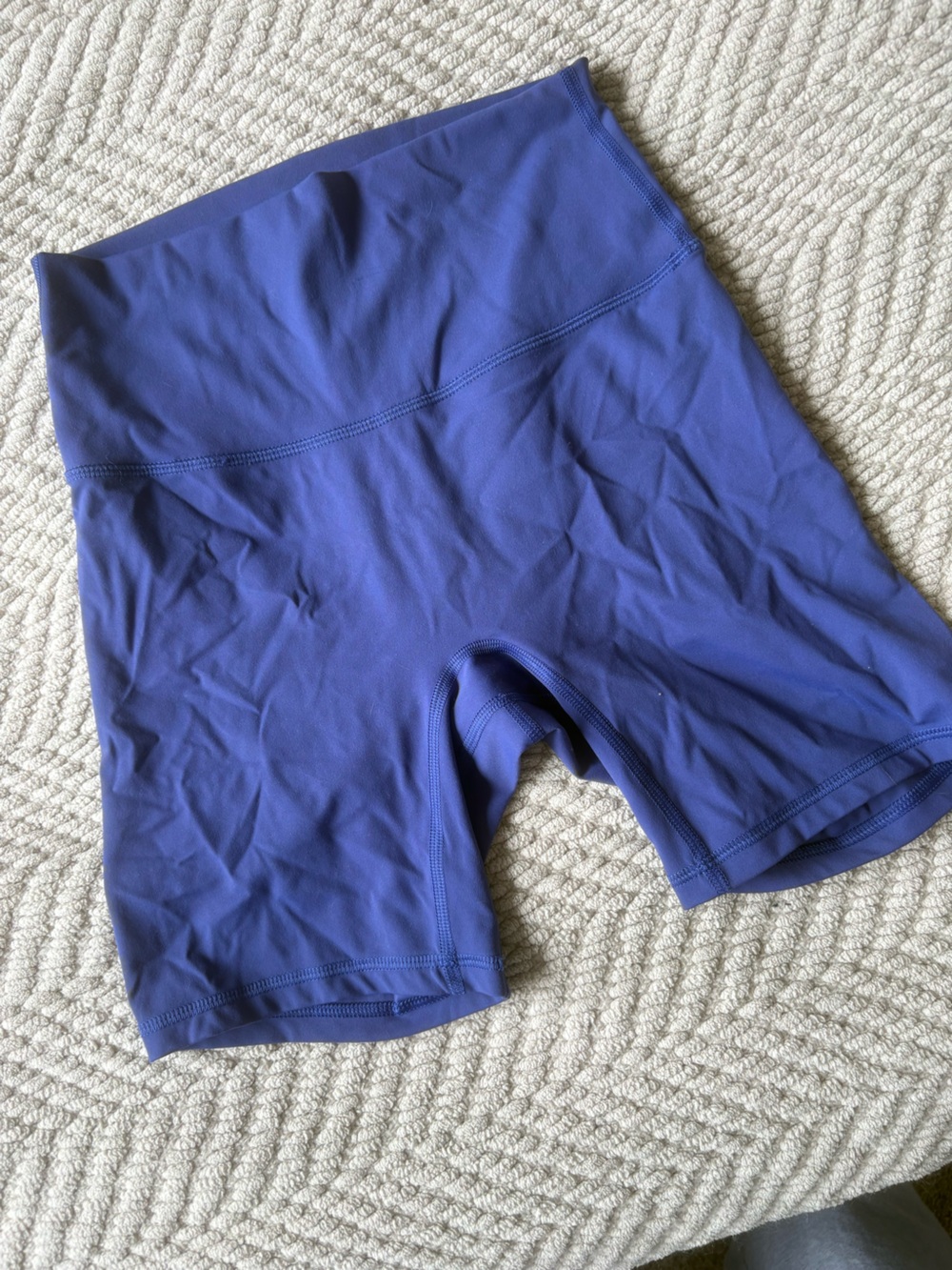 High-Rise Women's Bike Shorts in Deep Purple